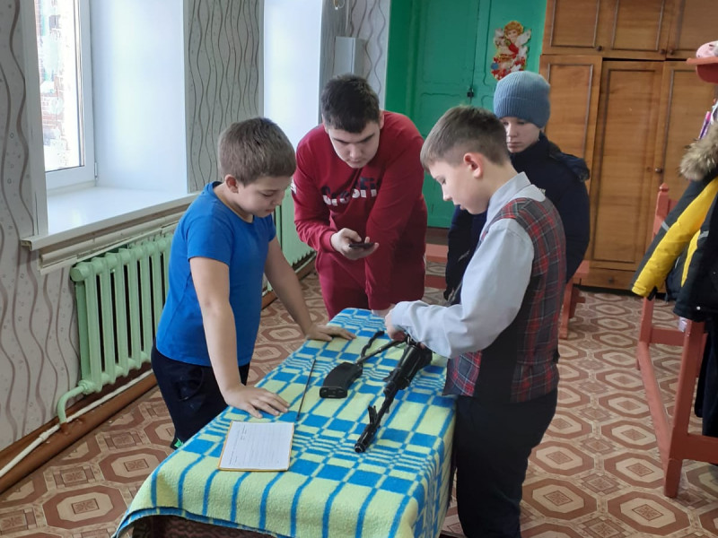 Школьный этап военно-спортивной игры «Зарница».